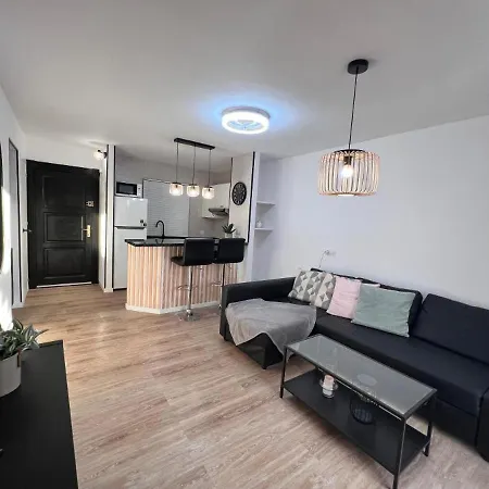 Apartman With Terrace And Pools In